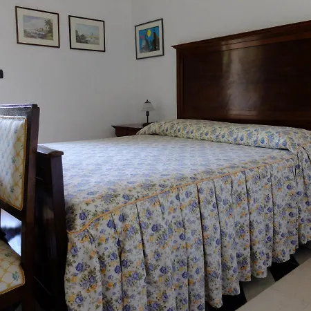 Masseria Montepaolo Dimora Di Charme בית חווה