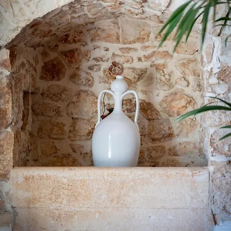 Masseria Montepaolo Dimora Di Charme קונברסאנו