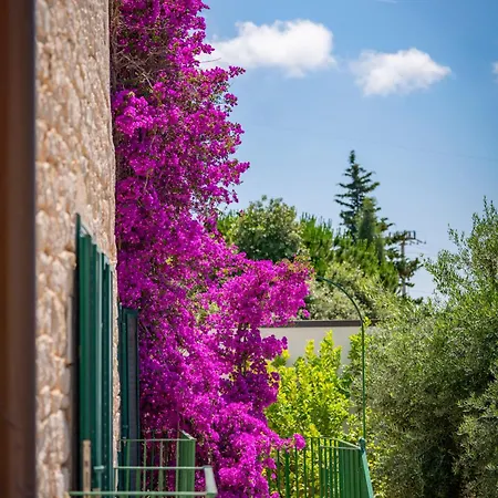 Masseria Montepaolo Dimora Di Charme בית חווה קונברסאנו